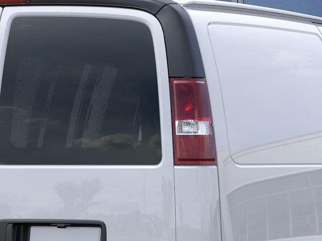 2025 Chevrolet Express Cargo 3500 Vehicle Photo in DANBURY, CT 06810-5034