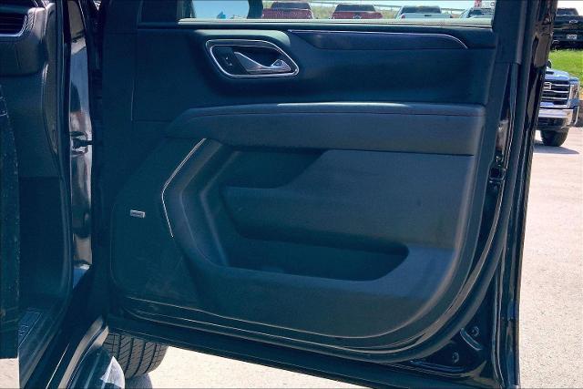 2023 Chevrolet Suburban Vehicle Photo in KANSAS CITY, MO 64114-4502