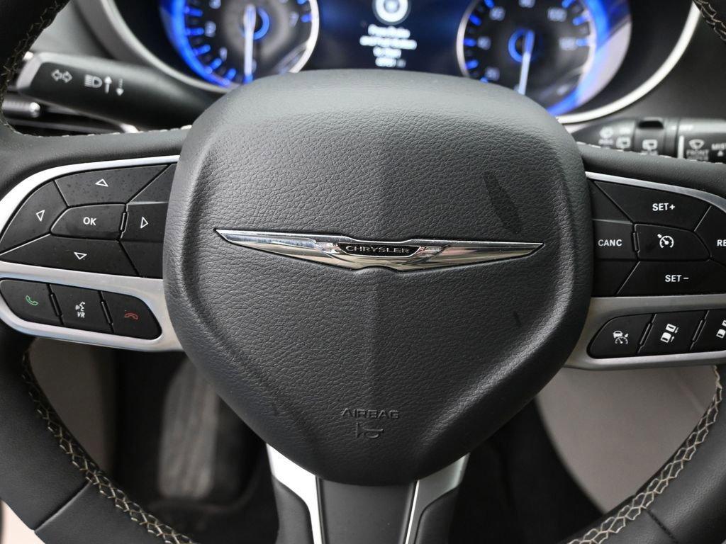 2022 Chrysler Pacifica Vehicle Photo in Cedar Rapids, IA 52402