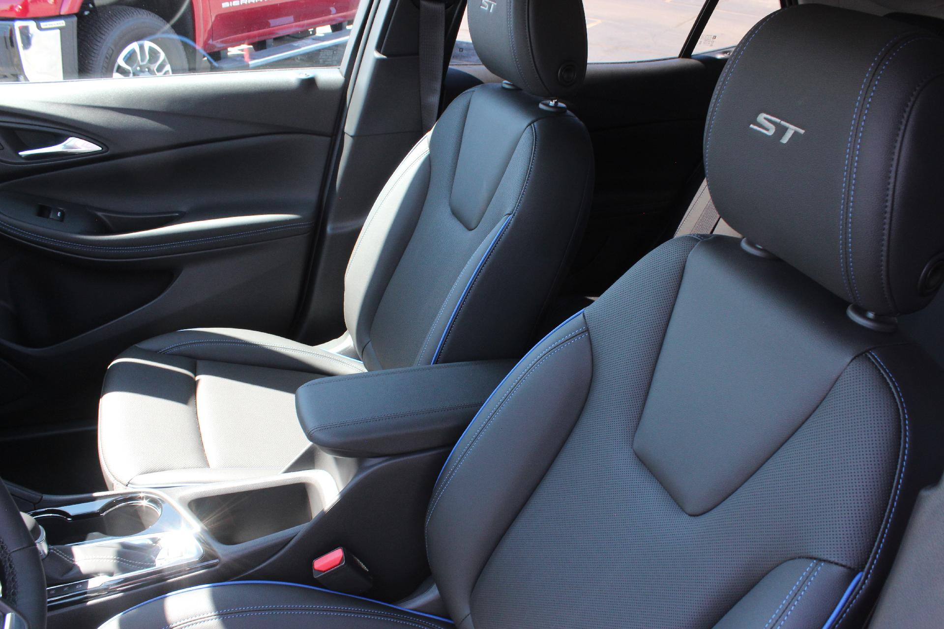 2026 Buick Encore GX Vehicle Photo in AURORA, CO 80012-4011