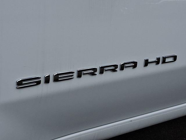 2025 GMC Sierra 3500 HD Chassis Cab Vehicle Photo in DANBURY, CT 06810-5034