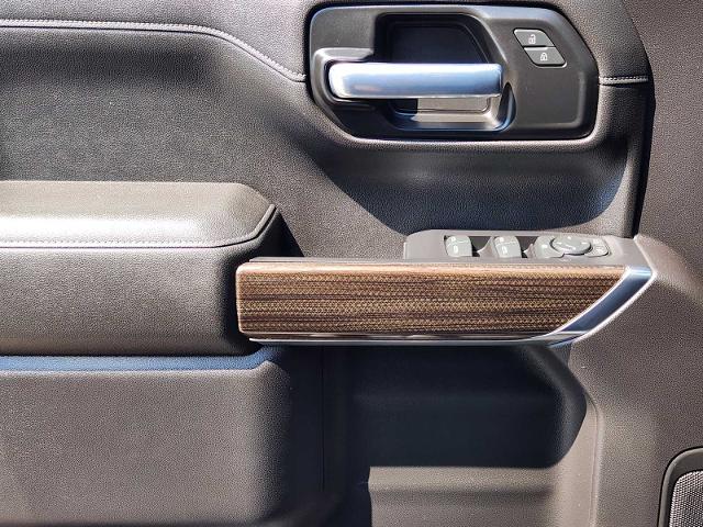 2021 Chevrolet Silverado 1500 Vehicle Photo in DENTON, TX 76210-9321