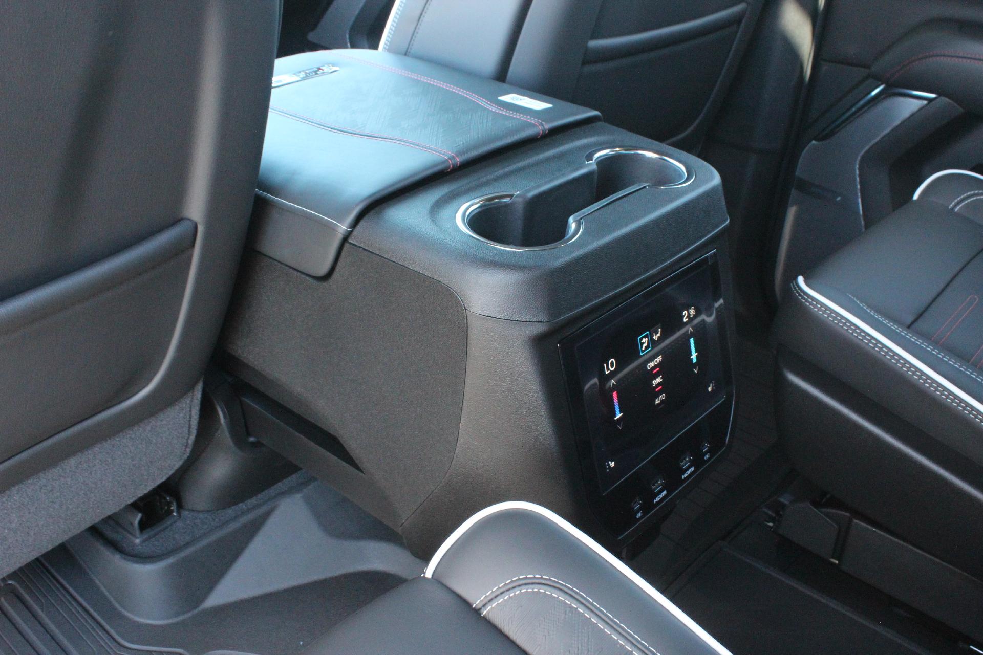 2026 GMC Yukon XL Vehicle Photo in AURORA, CO 80012-4011