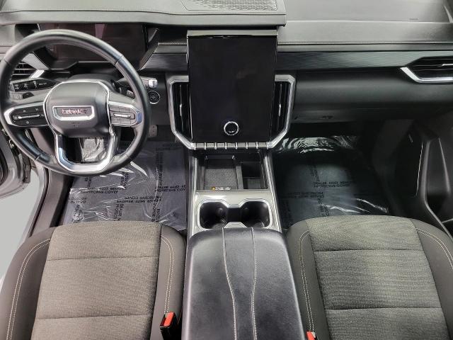 2025 GMC Acadia Vehicle Photo in NEENAH, WI 54956-2243