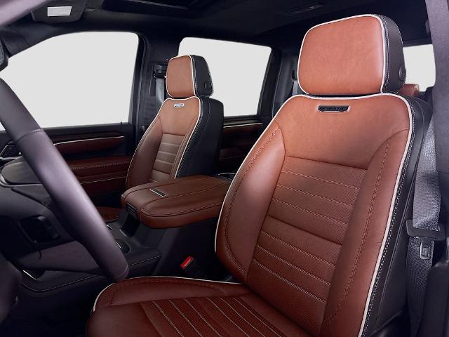 2025 GMC Sierra 3500 HD Vehicle Photo in PUYALLUP, WA 98371-4149