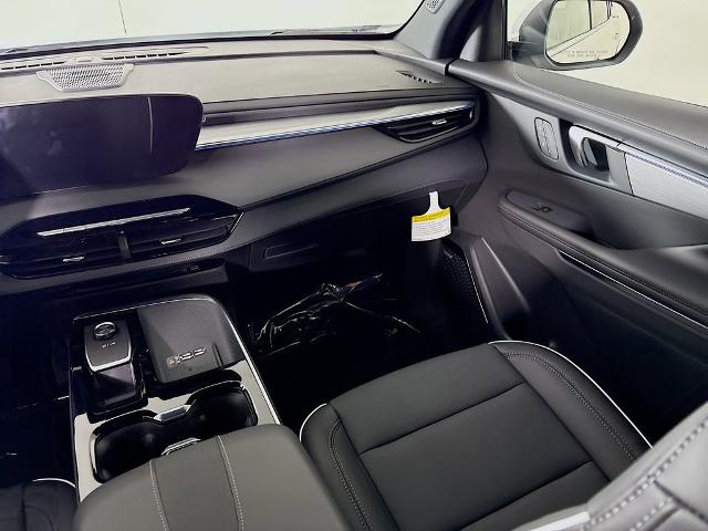 2025 Buick Enclave Vehicle Photo in PUYALLUP, WA 98371-4149