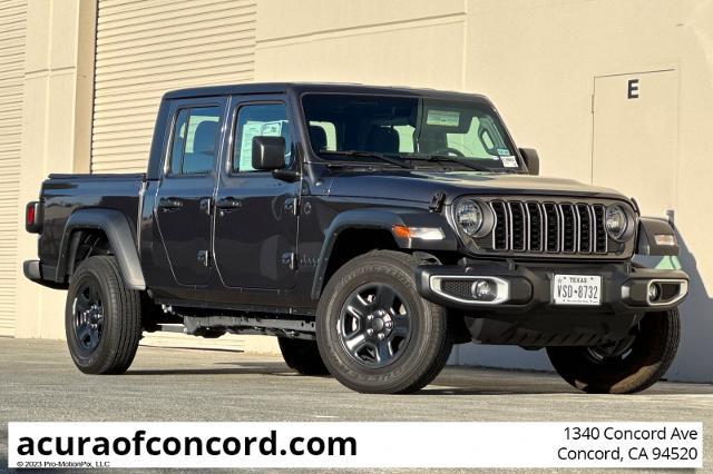 2024 Jeep Gladiator Vehicle Photo in Concord, CA 94520
