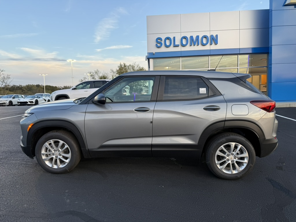 2026 Chevrolet Trailblazer photo 2 of 9