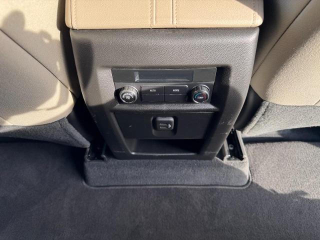 2023 Chevrolet Traverse Vehicle Photo in COLUMBIA, MO 65203-3903