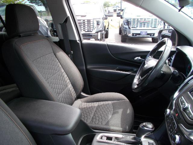 2020 Chevrolet Equinox Vehicle Photo in LOWELL, MA 01852-4336