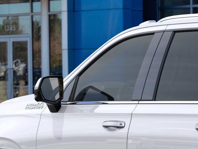 2025 Chevrolet Suburban Vehicle Photo in NEENAH, WI 54956-2243