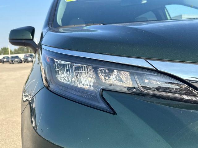 2025 Toyota Sienna Vehicle Photo in Jonesboro, AR 72404