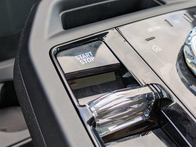 2025 BMW iX Vehicle Photo in BRUNSWICK, GA 31525-1881