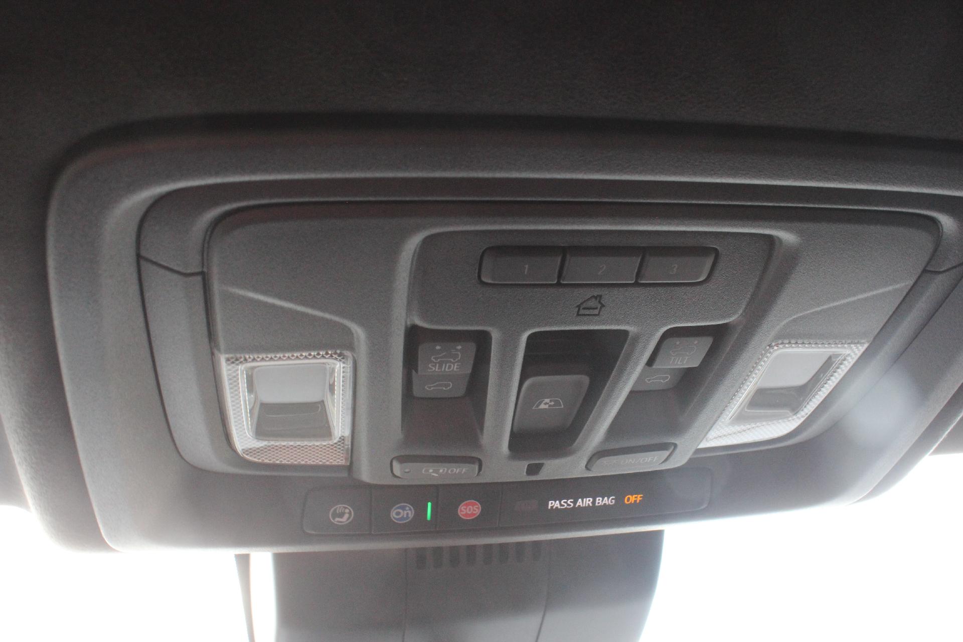 2025 GMC Sierra 1500 Vehicle Photo in AURORA, CO 80012-4011