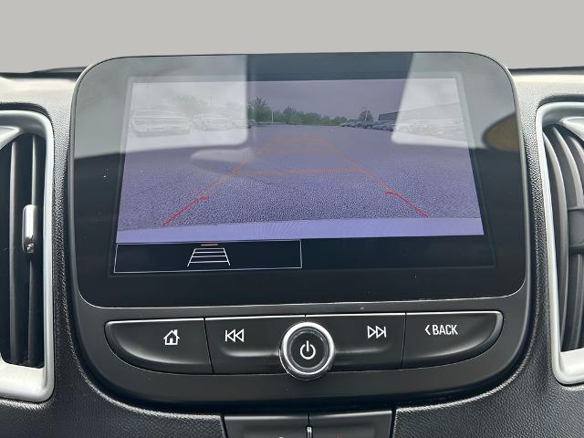 2023 Chevrolet Malibu Vehicle Photo in Cedar Rapids, IA 52402