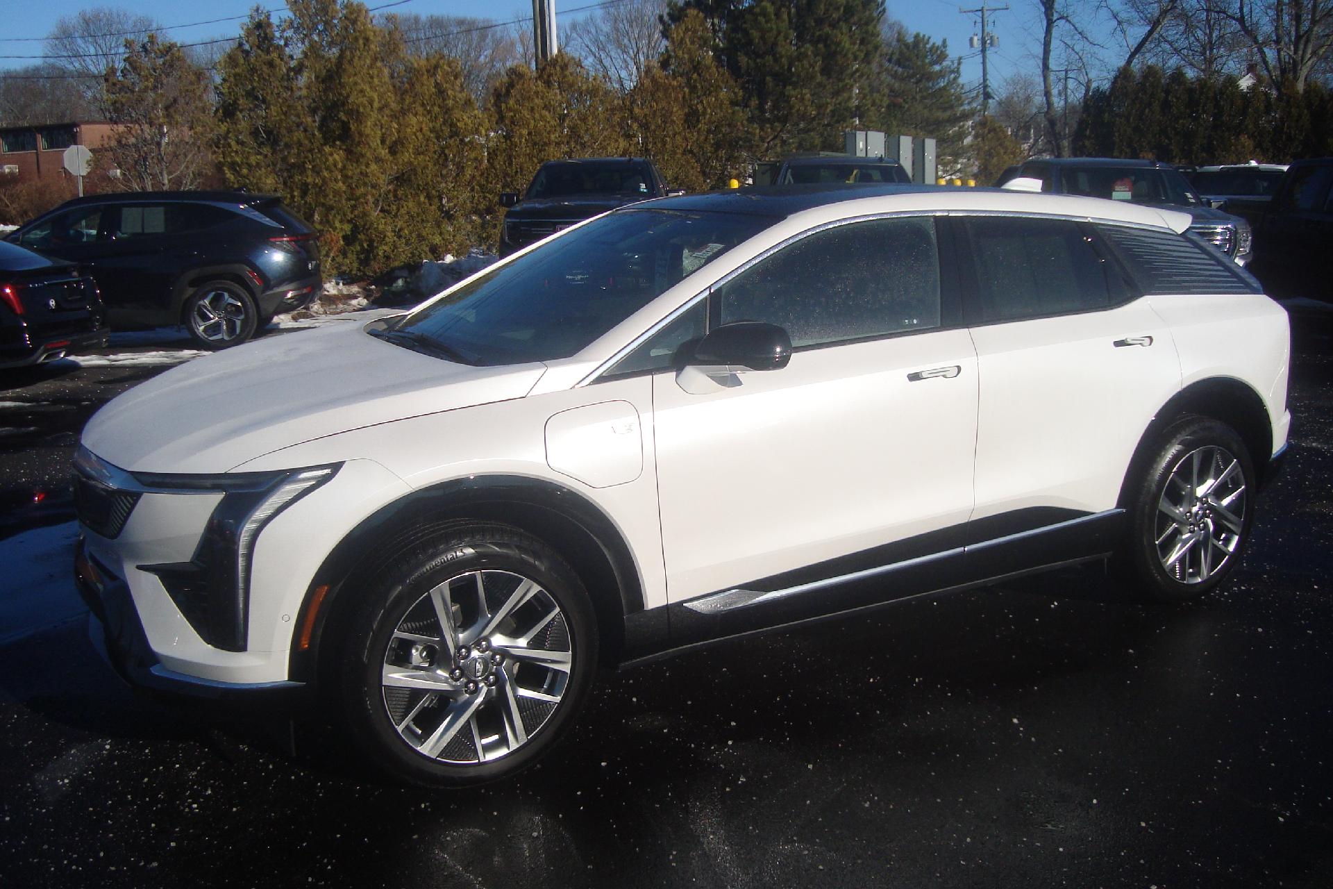 2025 Cadillac OPTIQ Vehicle Photo in PORTSMOUTH, NH 03801-4196