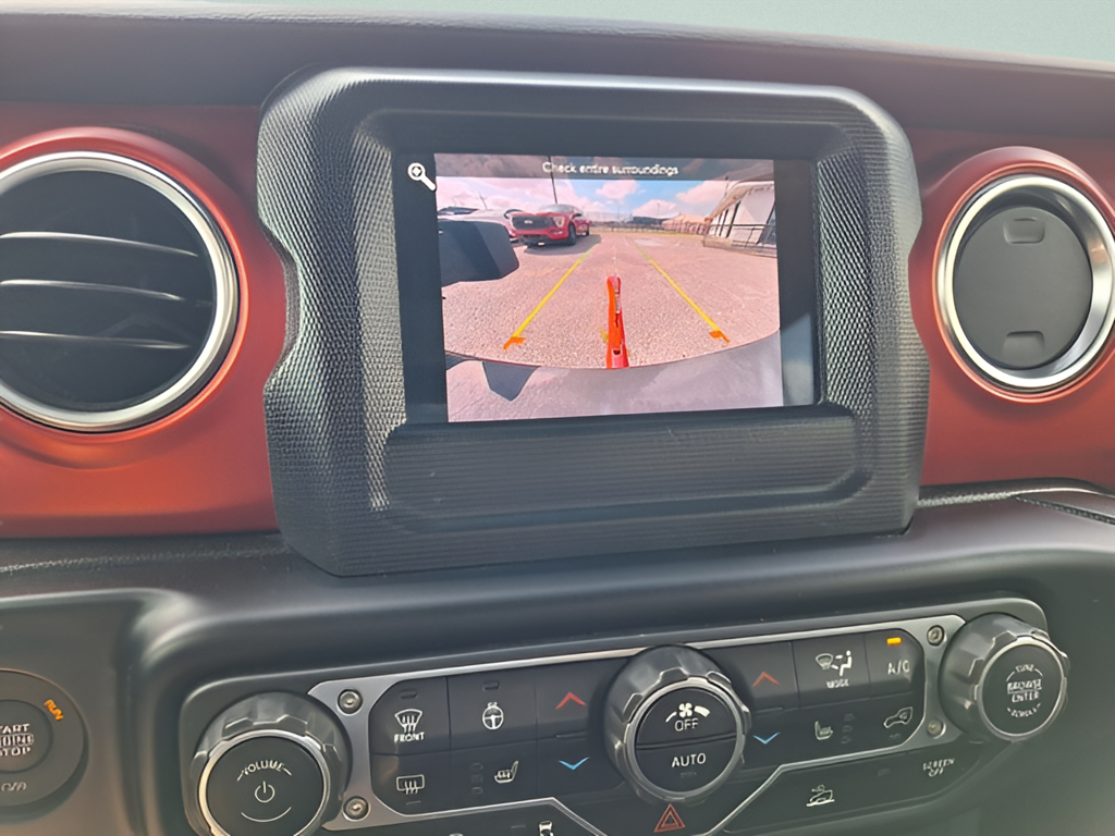 2021 Jeep Gladiator photo 17 of 36