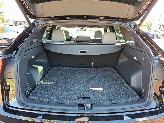 2024 Volkswagen Atlas Cross Sport Vehicle Photo in Willow Grove, PA 19090