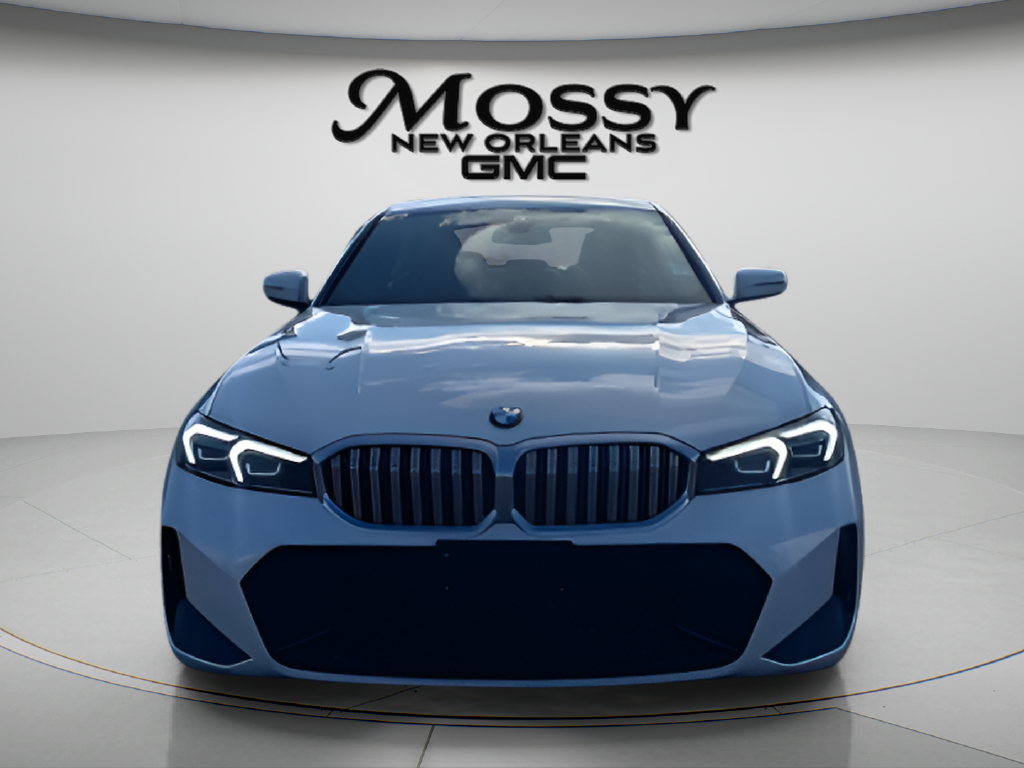 2026 BMW 3 Series photo 2 of 29
