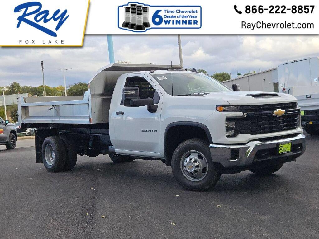 Summit White 2026 Chevrolet Silverado 3500HD Chassis Pickup Truck Four-Wheel Drive Automatic