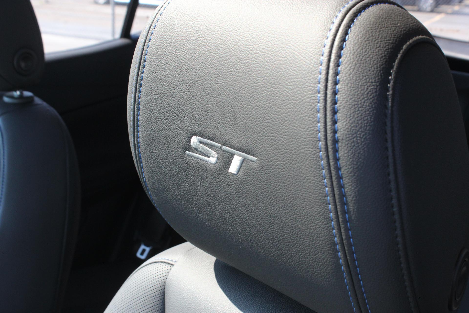 2026 Buick Encore GX Vehicle Photo in AURORA, CO 80012-4011