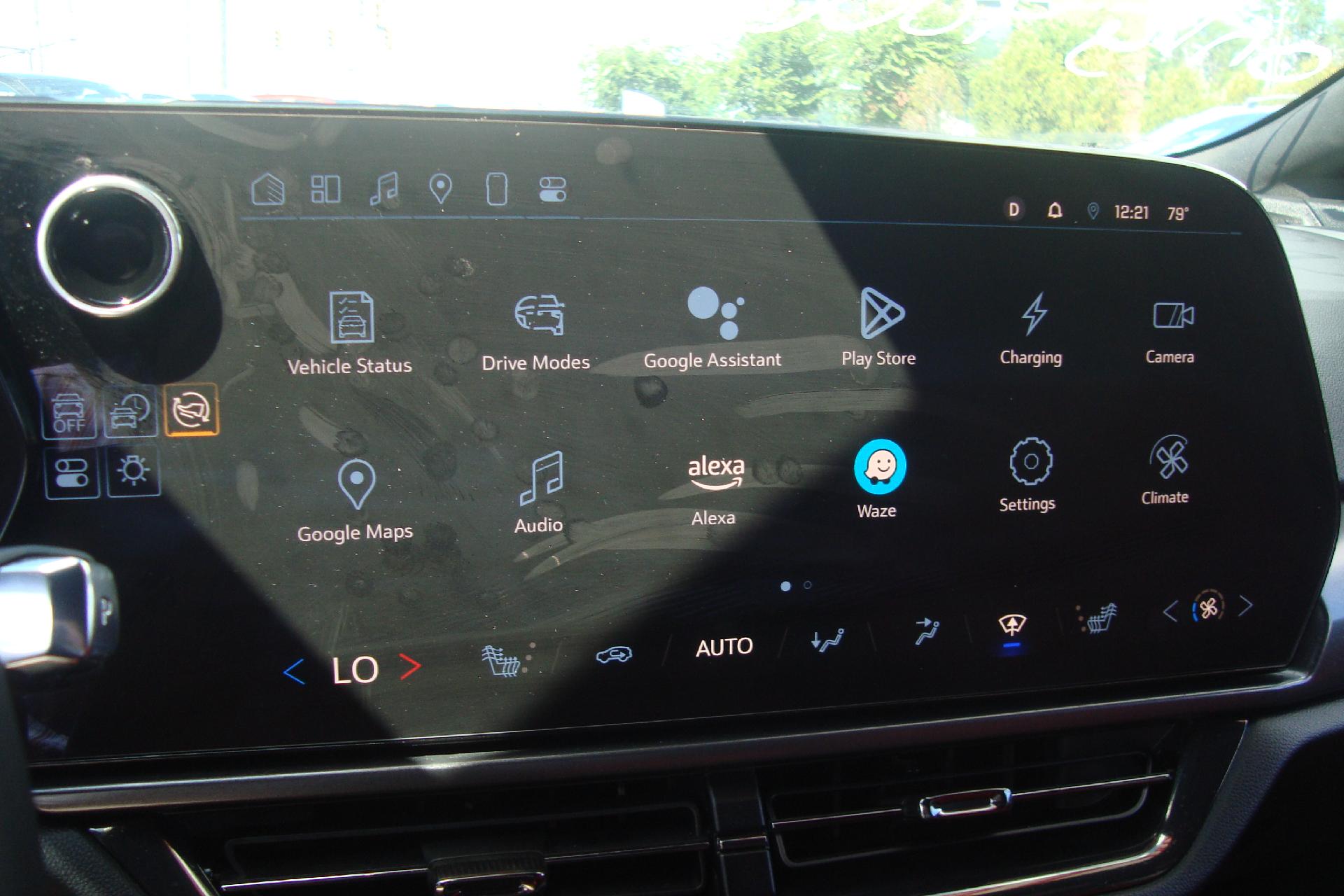 2025 Chevrolet Equinox EV Vehicle Photo in PORTSMOUTH, NH 03801-4196