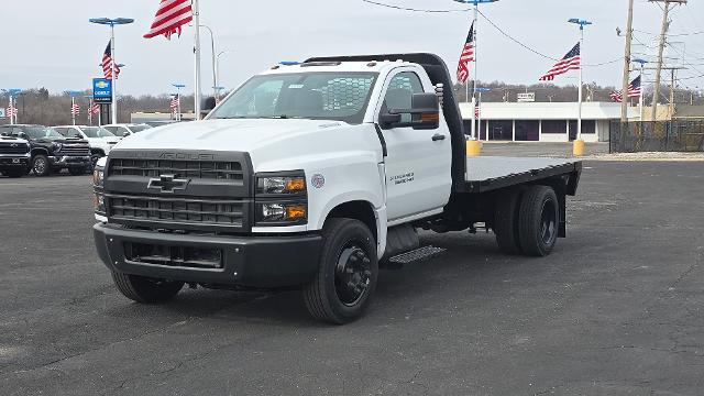 2024 Chevrolet Silverado Chassis Cab Vehicle Photo in INDEPENDENCE, MO 64055-1314