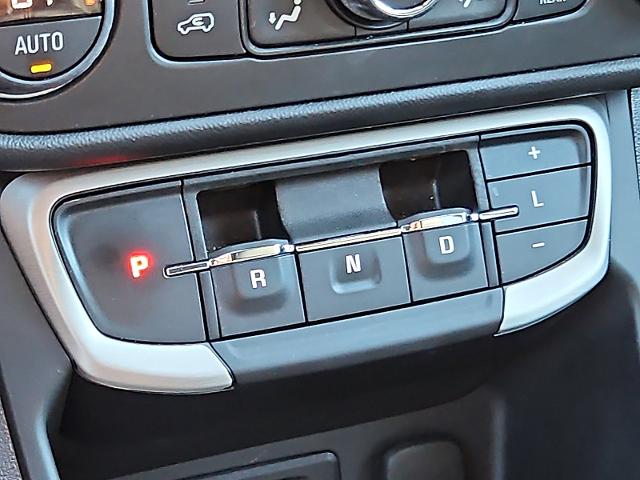 2022 GMC Terrain Vehicle Photo in TREVOSE, PA 19053-4984