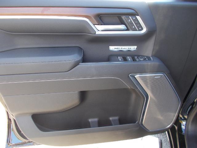 2026 GMC Sierra 1500 Vehicle Photo in LOWELL, MA 01852-4336