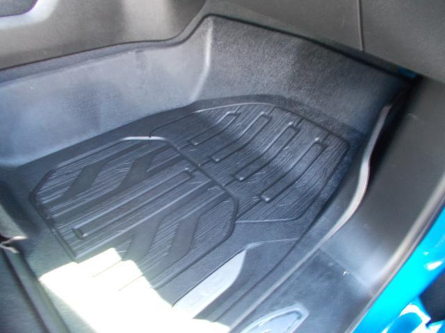 2022 GMC Sierra 1500 Vehicle Photo in LOWELL, MA 01852-4336