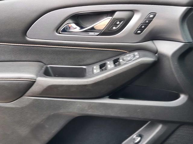 2021 Chevrolet Traverse Vehicle Photo in DENTON, TX 76210-9321