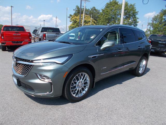 2022 Buick Enclave Vehicle Photo in LOWELL, MA 01852-4336