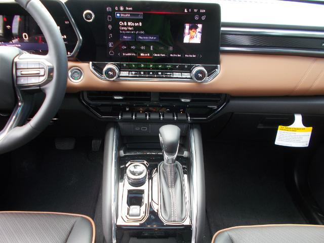 2026 GMC Canyon Vehicle Photo in LOWELL, MA 01852-4336