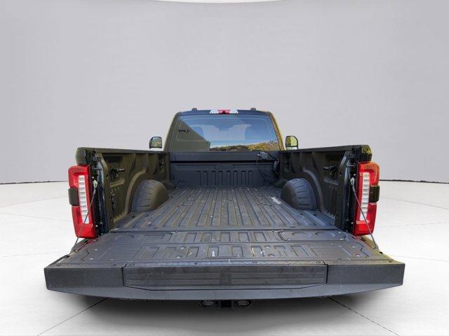 2023 Ford Super Duty F-350 SRW Vehicle Photo in LEOMINSTER, MA 01453-2952