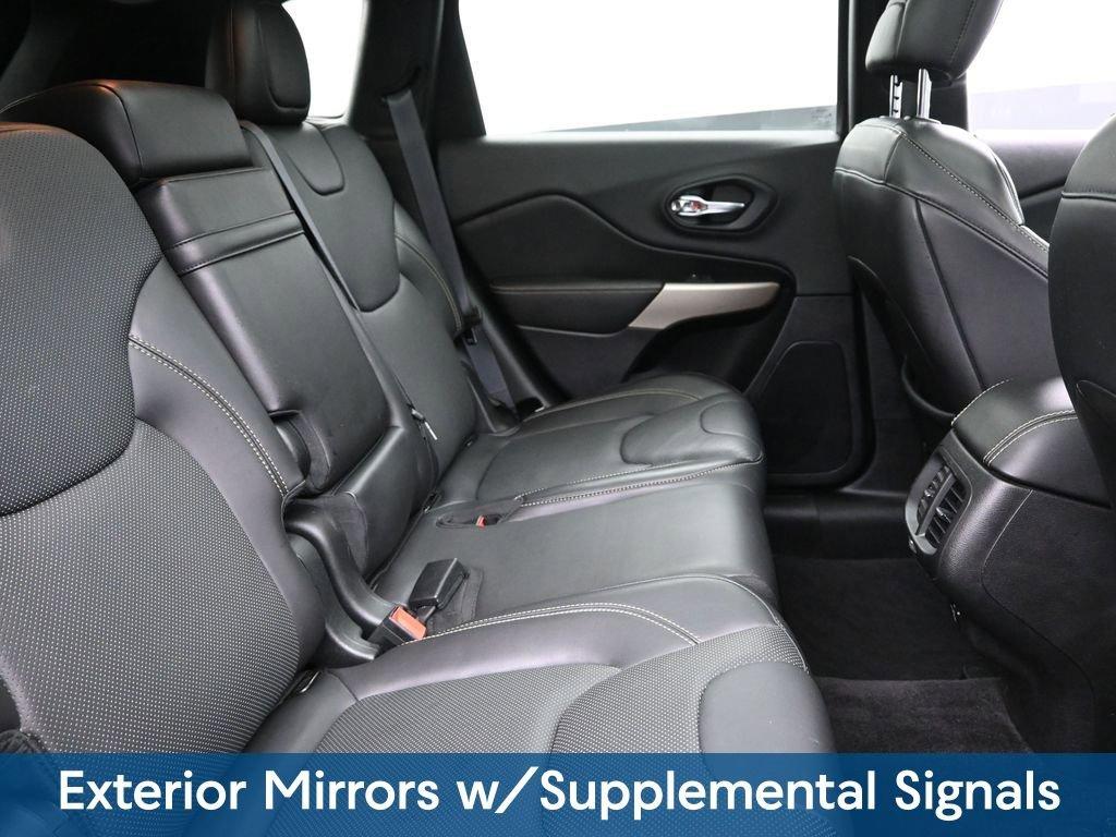 2018 Jeep Cherokee Vehicle Photo in Cedar Rapids, IA 52402