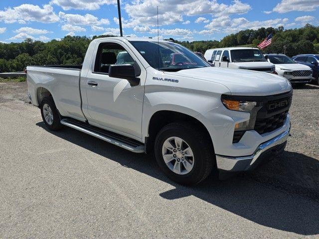 2024 Chevrolet Silverado 1500 Vehicle Photo in Pleasant Hills, PA 15236