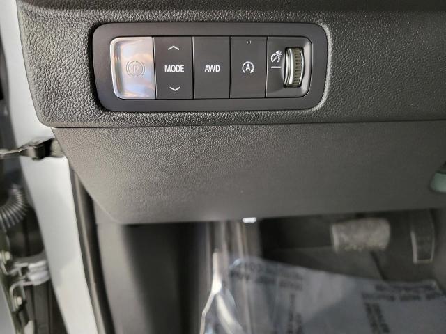 2025 Chevrolet Traverse Vehicle Photo in NEENAH, WI 54956-2243
