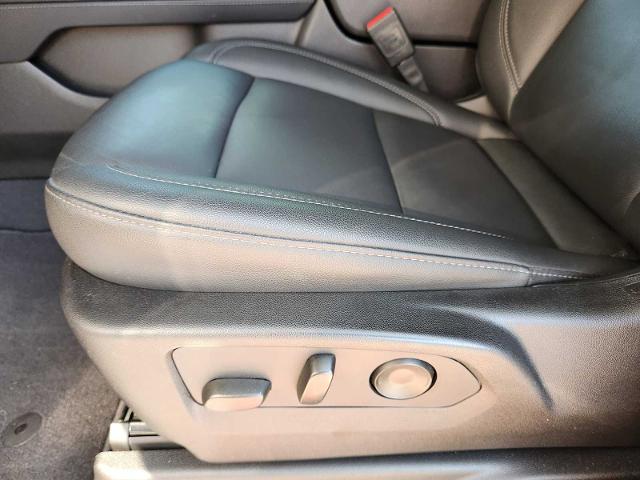2024 Chevrolet Suburban Vehicle Photo in DENTON, TX 76210-9321