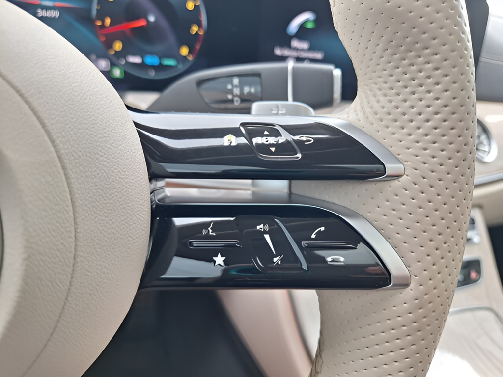 2021 Mercedes-Benz E-Class photo 16 of 32