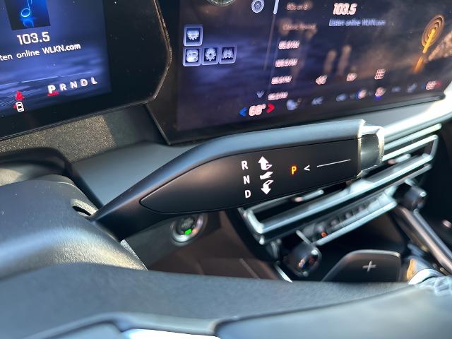 2025 Chevrolet Traverse Vehicle Photo in MANITOWOC, WI 54220-5838