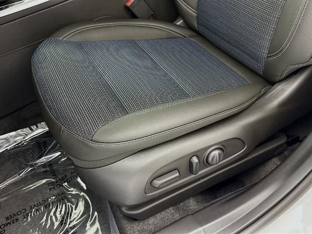 2025 Buick Envista Vehicle Photo in PUYALLUP, WA 98371-4149