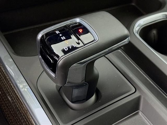 2025 Chevrolet Silverado 1500 Vehicle Photo in PUYALLUP, WA 98371-4149