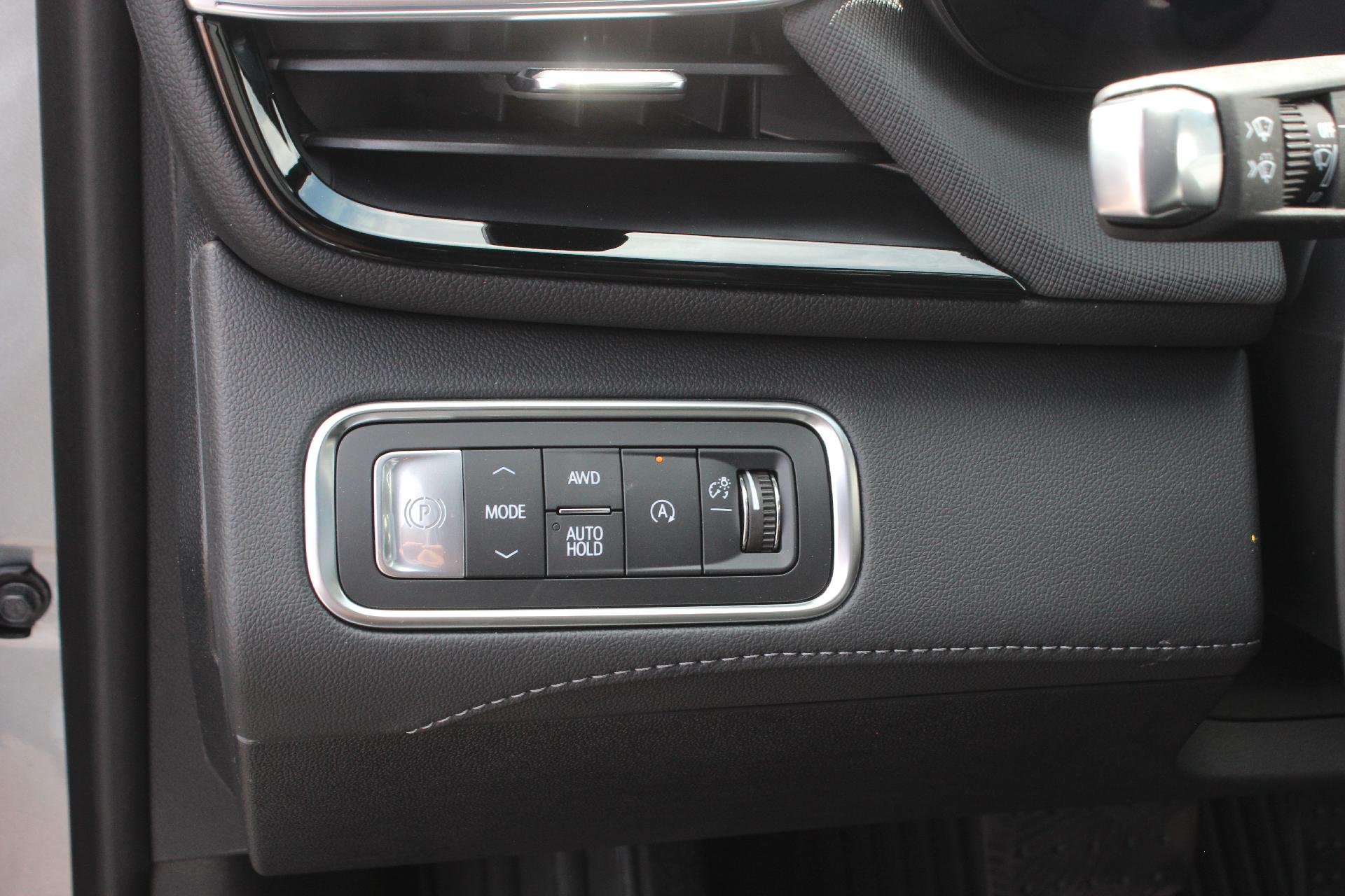 2026 Buick Enclave Vehicle Photo in AURORA, CO 80012-4011