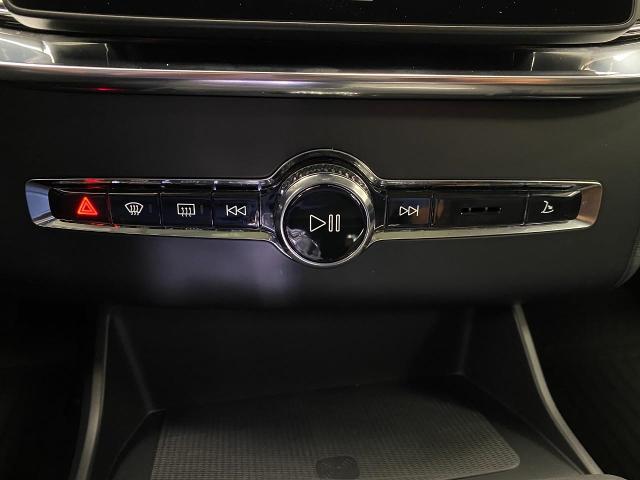 2025 Volvo XC90 Plug-In Hybrid Vehicle Photo in Appleton, WI 54913