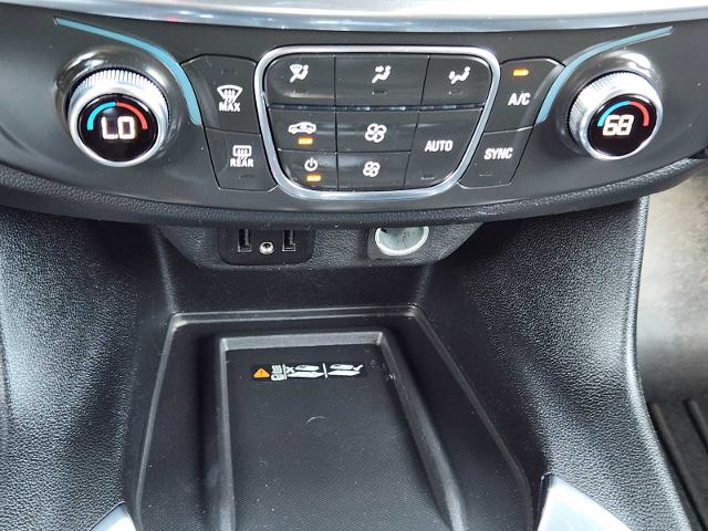 2023 Chevrolet Traverse Vehicle Photo in DENTON, TX 76210-9321