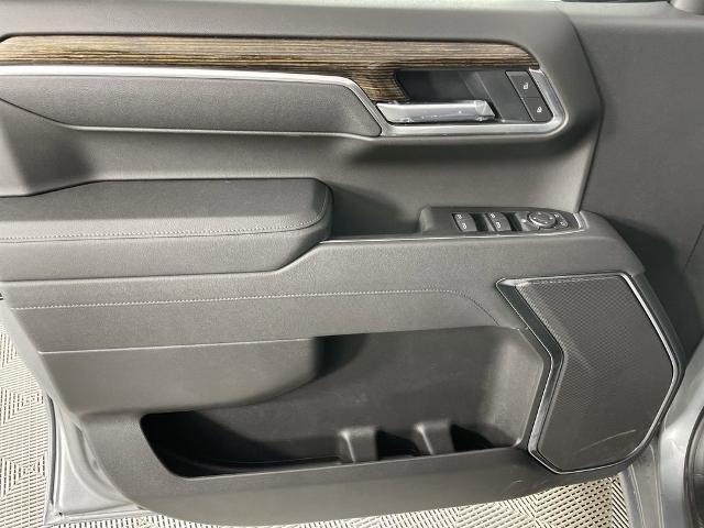 2025 GMC Sierra 1500 Vehicle Photo in GILBERT, AZ 85297-0402