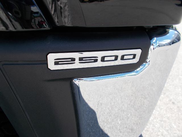 2025 GMC Sierra 2500 HD Vehicle Photo in LOWELL, MA 01852-4336