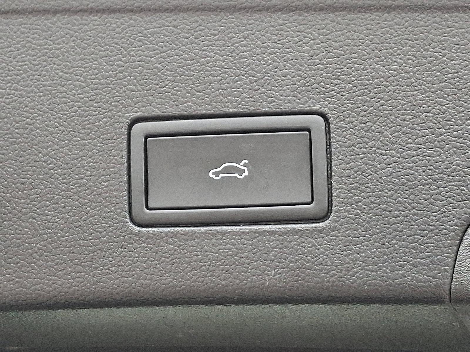 2025 Volkswagen Atlas Cross Sport Vehicle Photo in Trevose, PA 19053