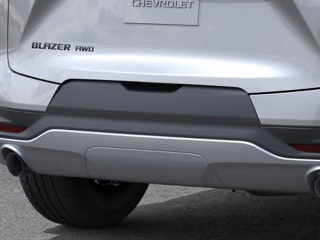 2025 Chevrolet Blazer Vehicle Photo in MOON TOWNSHIP, PA 15108-2571