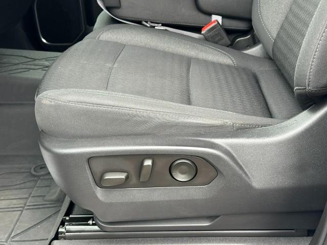 2023 Chevrolet Silverado 1500 Vehicle Photo in COLUMBIA, MO 65203-3903